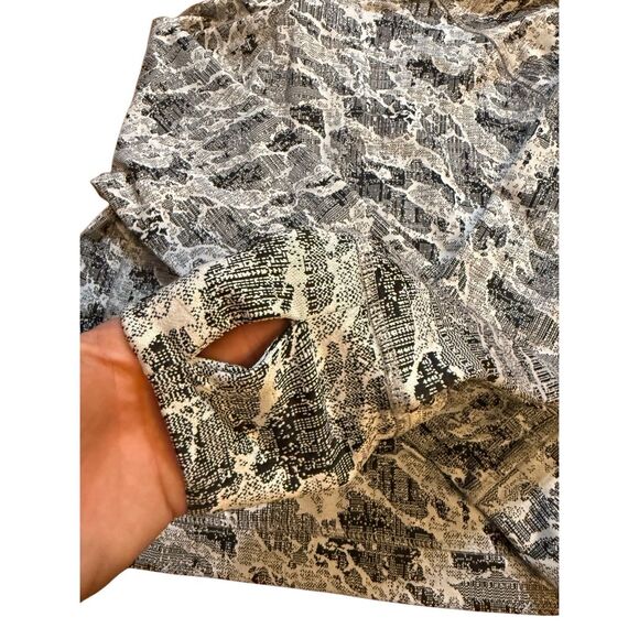 Spyder Active Woman's Half Zip Long Sleeve Knit Top Sz L Black White Gray - Picture 5 of 10